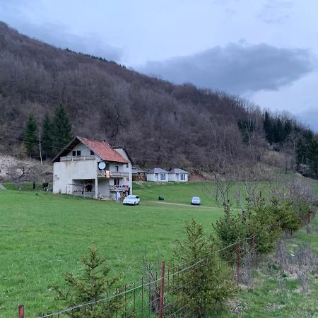 Oazaa Retreat Villa Gusinje Luaran gambar